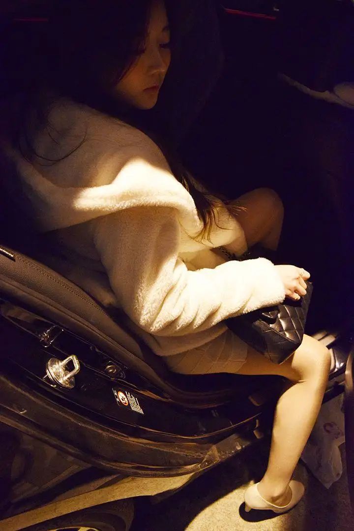 意外的邂逅[真人漫画]第7话-帮人家按摩嘛！