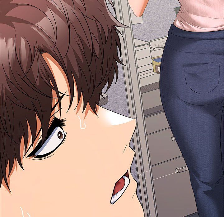 在公司偷偷爱第19話