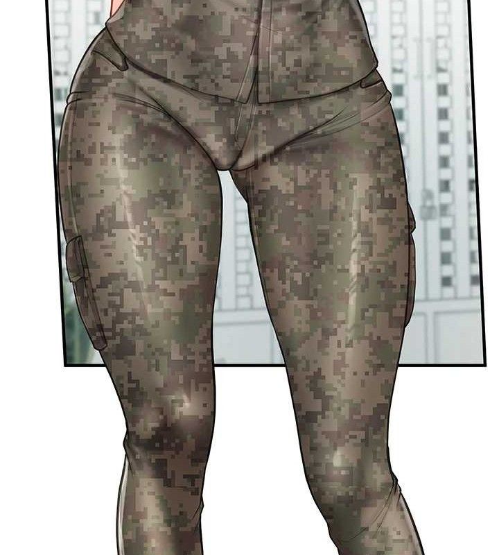 報告女班長:一根突起第7話-孤男寡女被鎖在倉庫…