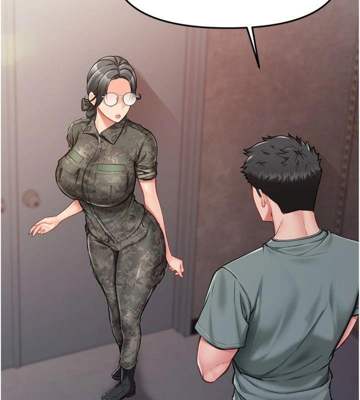 报告女班长:一根突起第8話-在人母面前掏出那根