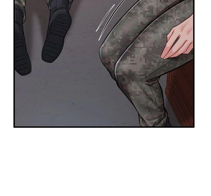 报告女班长:一根突起第8話-在人母面前掏出那根