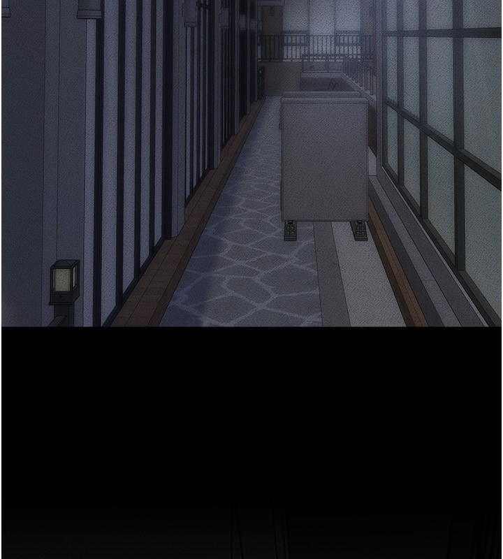 继母与继姐第81話-品嘗乳溝間的美酒