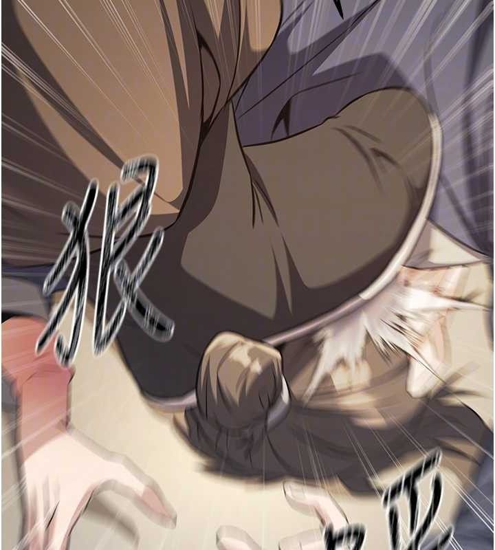 煉慾:色魔再臨第5話-大庭廣眾下露出雪乳