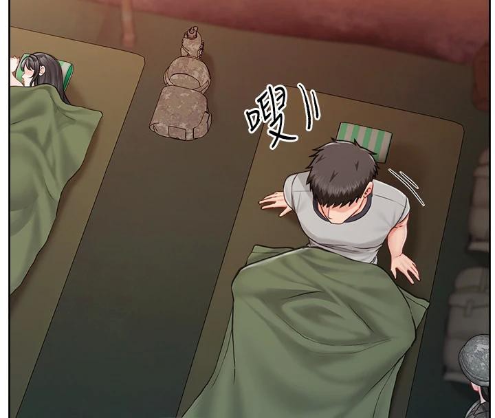 报告女班长:一根突起第29話-訓練中發情的女兵們