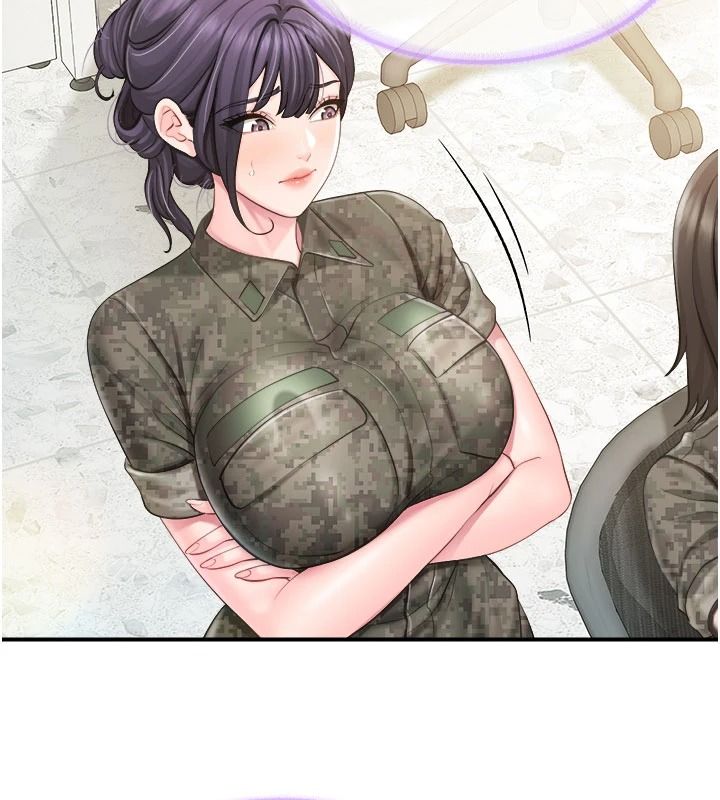 报告女班长:一根突起第66話-新兵的計畫